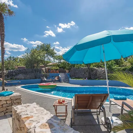 Holiday home 6 Bedroom Beautiful In *