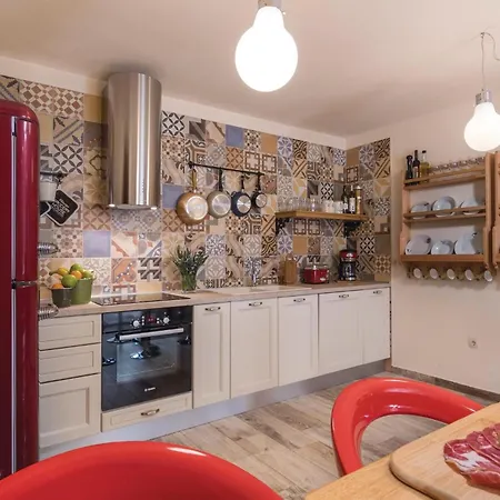 6 Bedroom Beautiful In Holiday home