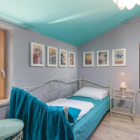 6 Bedroom Beautiful In * Nedescina